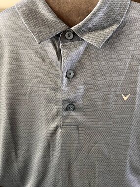 Men’s golf shirt never worn